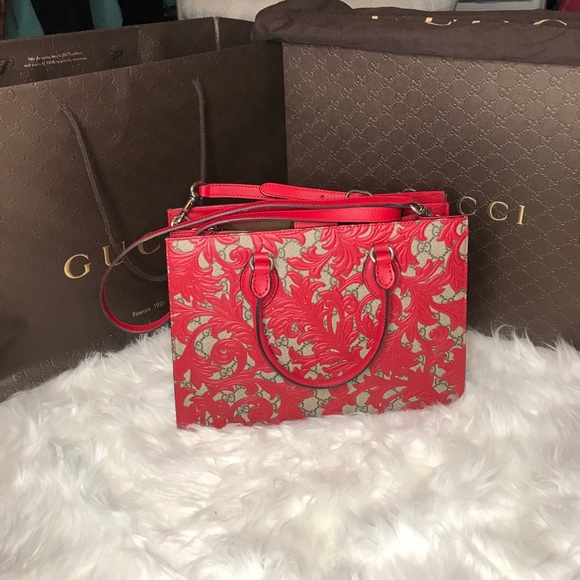 Gucci Arabesque GG Supreme Top Handle & crossbody - Picture 2 of 8